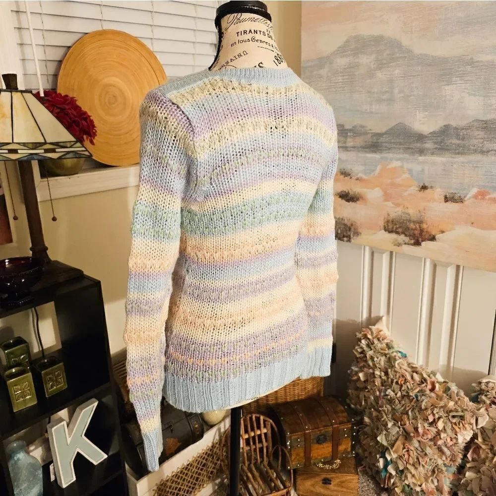 Vtg 70's Licrorice Pastel Striped Knitted Acrylic  Stylish Cozy Sweater. S fit